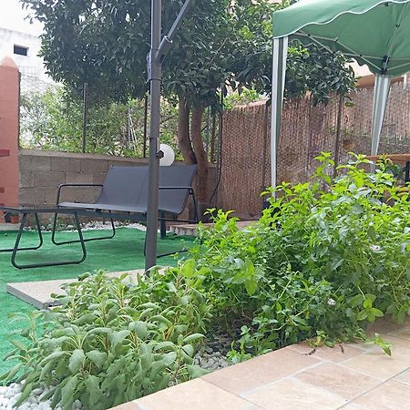 Appartement Casa Clara Oristano Centro Con Giardino Extérieur photo