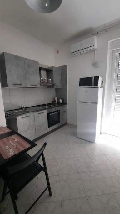 Appartement Casa Clara Oristano Centro Con Giardino Extérieur photo